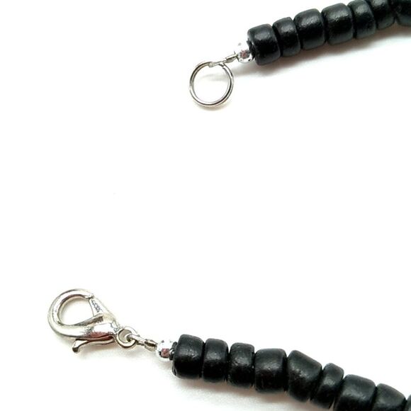 Puka Shell Bracelet Black White Chips Lobster Clasp - Picture 13 of 13